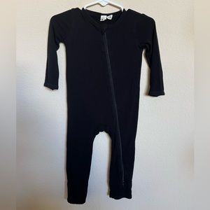 Kyte Baby Zippered Romper in Black, 6-12M